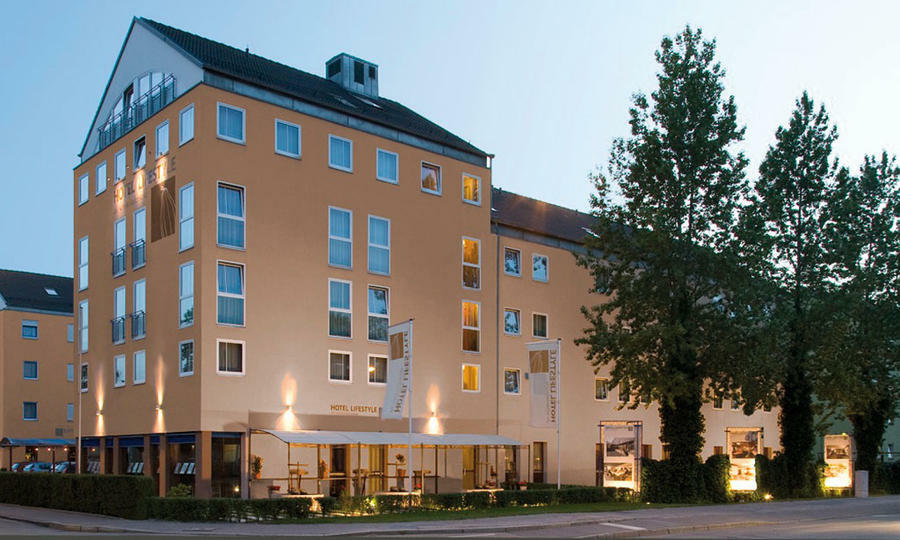 Hotel Lifestyle Landshut Bagian luar foto